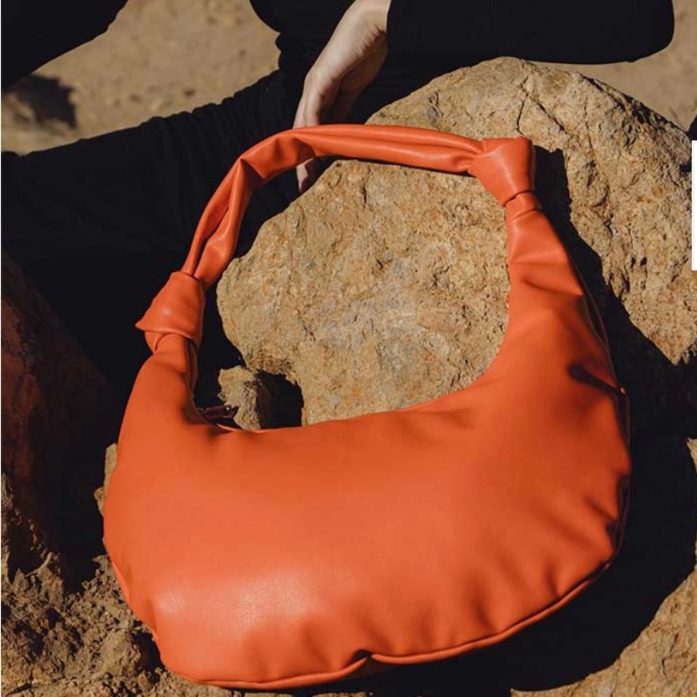 Vegan Stella Shoulder Bag by Melie Bianco
